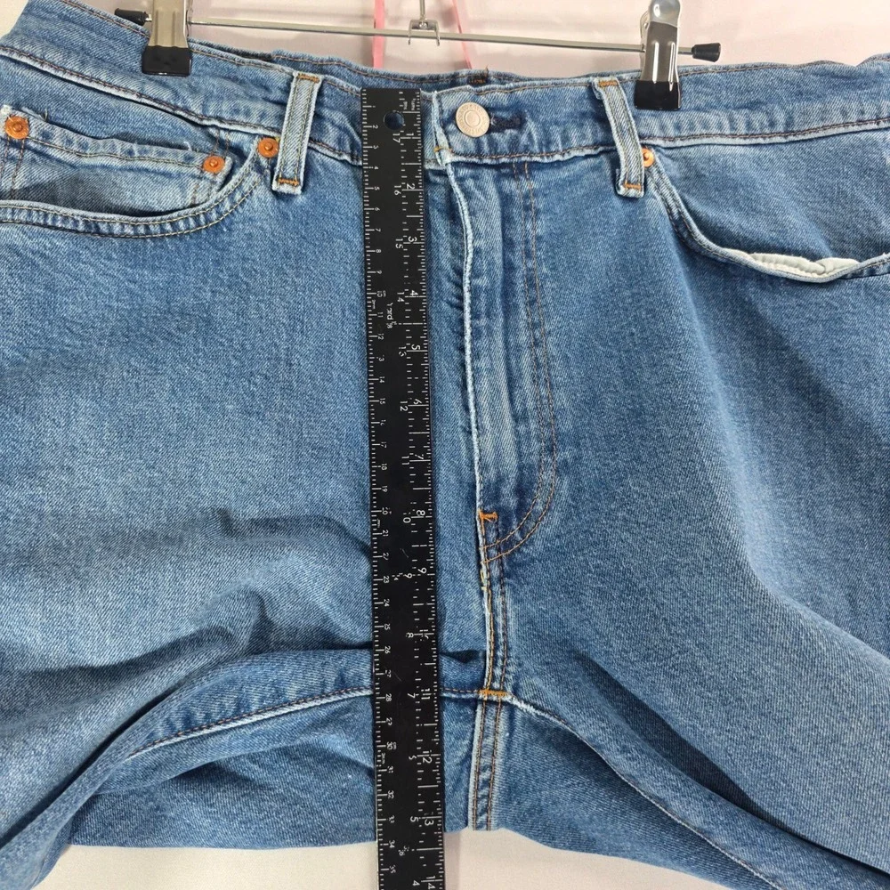 Levis 541 Athletic Taper Jeans Mens 36x28 Medium Wash Blue Denim BIG E